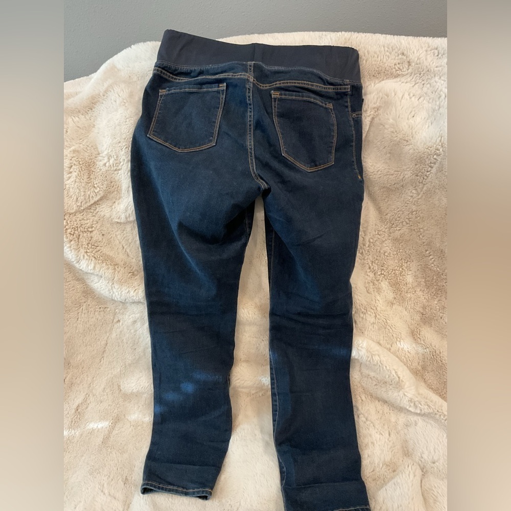 Dark Wash Maternity Jeans with Comfortable Stretch Low Panel - Picture 4 of 4